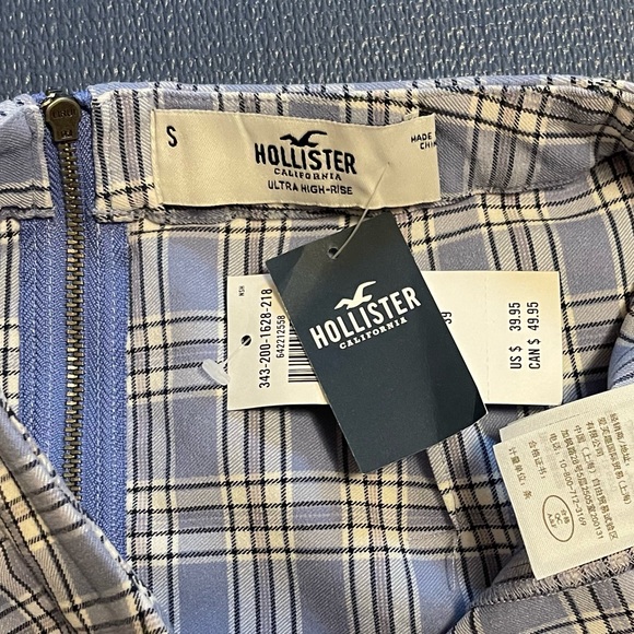 Hollister Mini Skirt - Picture 3 of 5